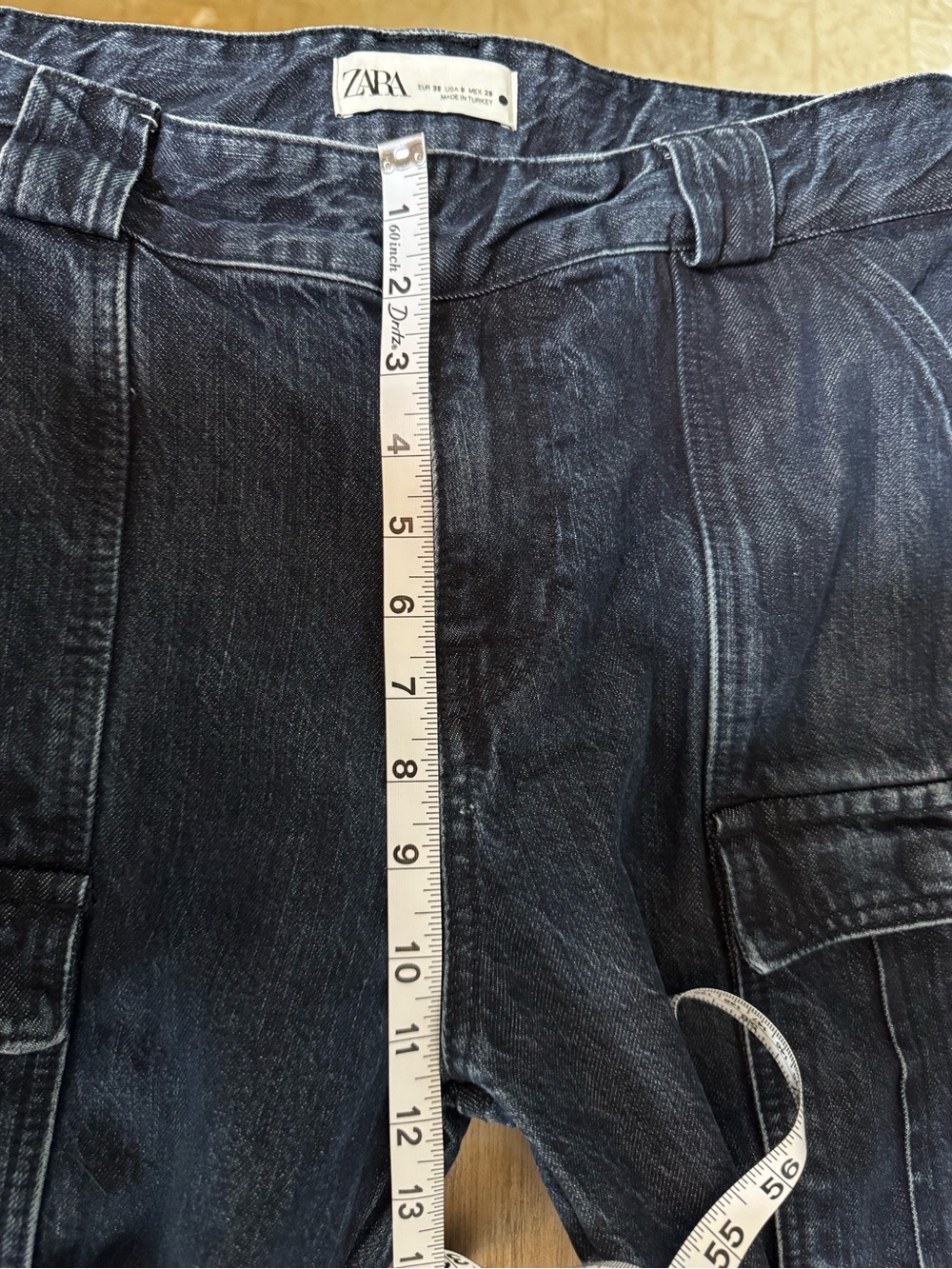 Zara Cargo Jeans with Branded Waist Label - Picture 7 of 12